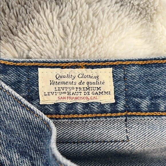 Levi's Vintage 501 Women's Boot Cut Denim Jeans in Blue, Size 30 - Picture 6 of 11